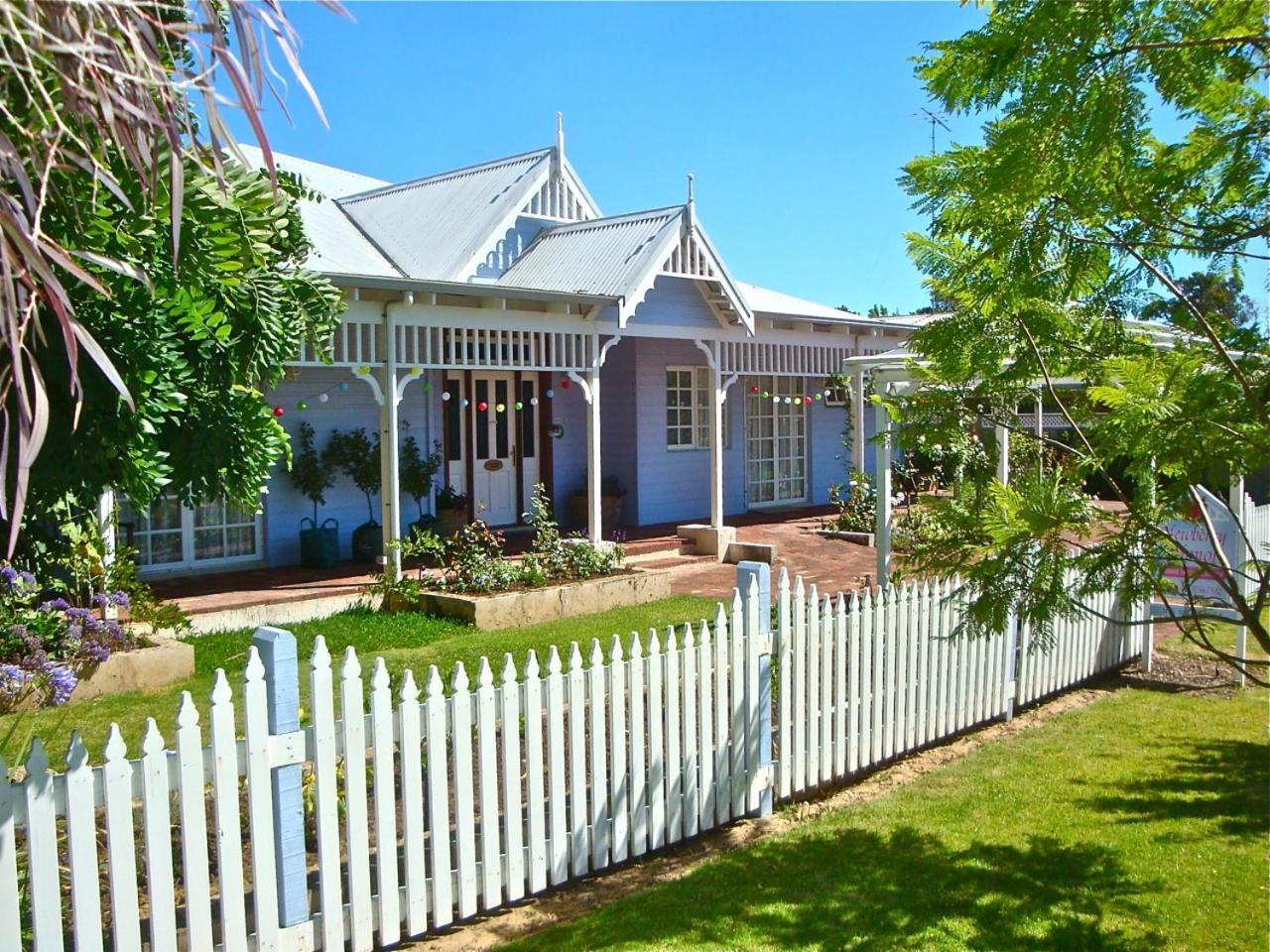 Villa Lanterns Retreats à Dunsborough Extérieur photo